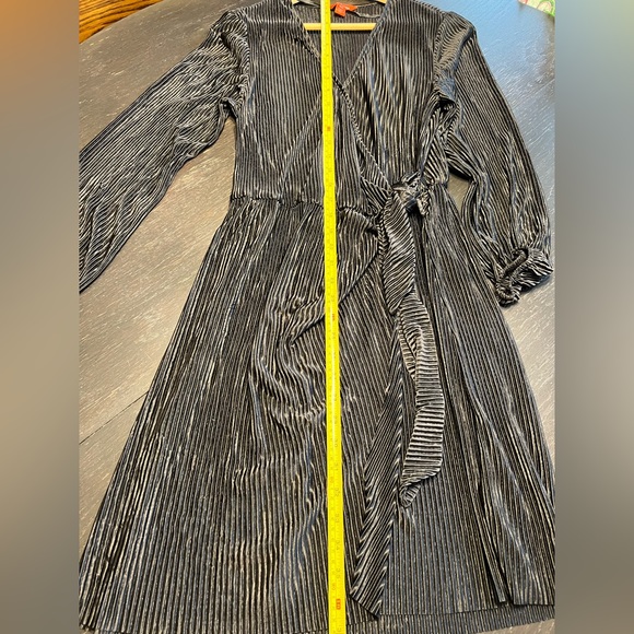 Joe Fresh Black Wrap Dress - Picture 10 of 10